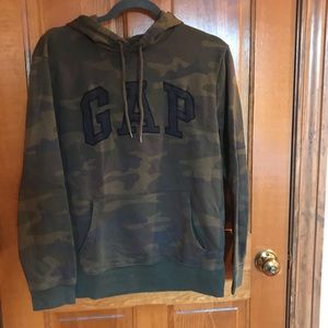 Gap Camo sweatshirt